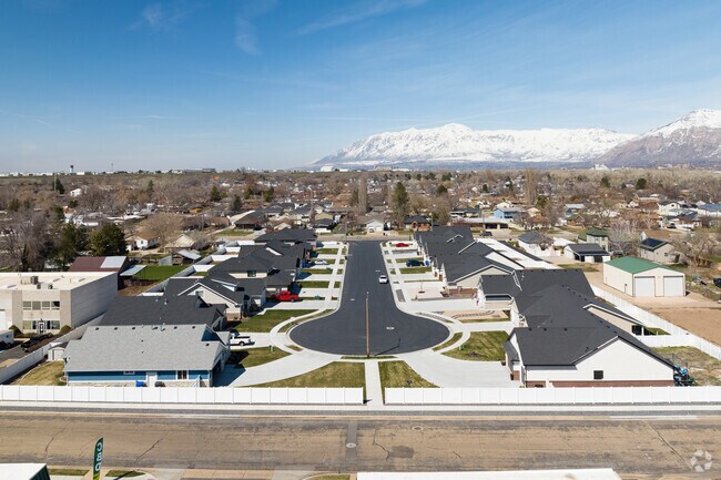 Many Craftman style homes can be found in Riverdale, UT.