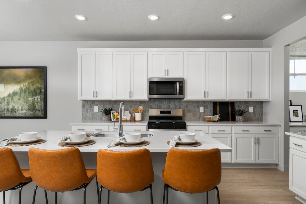 170 W 1320 N unit 37077169, Tooele, UT 84074 - photo 1