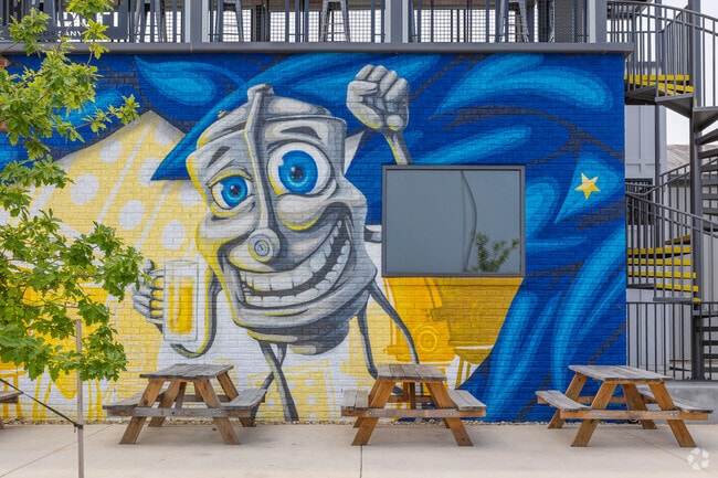 Have a cold beer outdoors at the Columbia Craft Brewing Company in Congaree Vista.