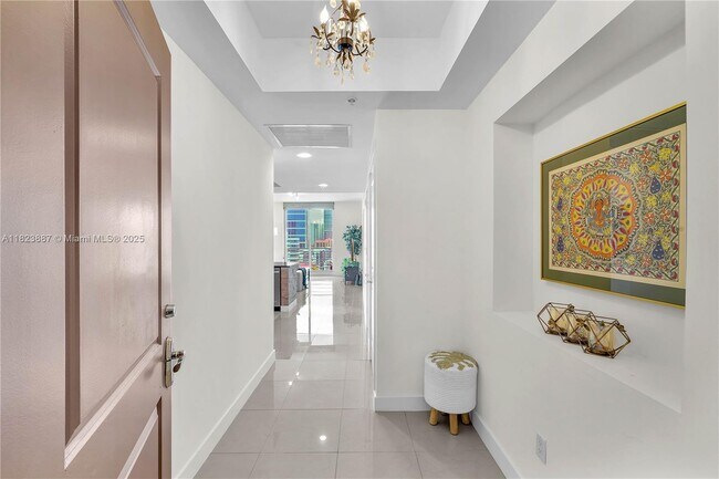 Strada 315 unit 1405, Fort Lauderdale, FL 33301 - photo 2