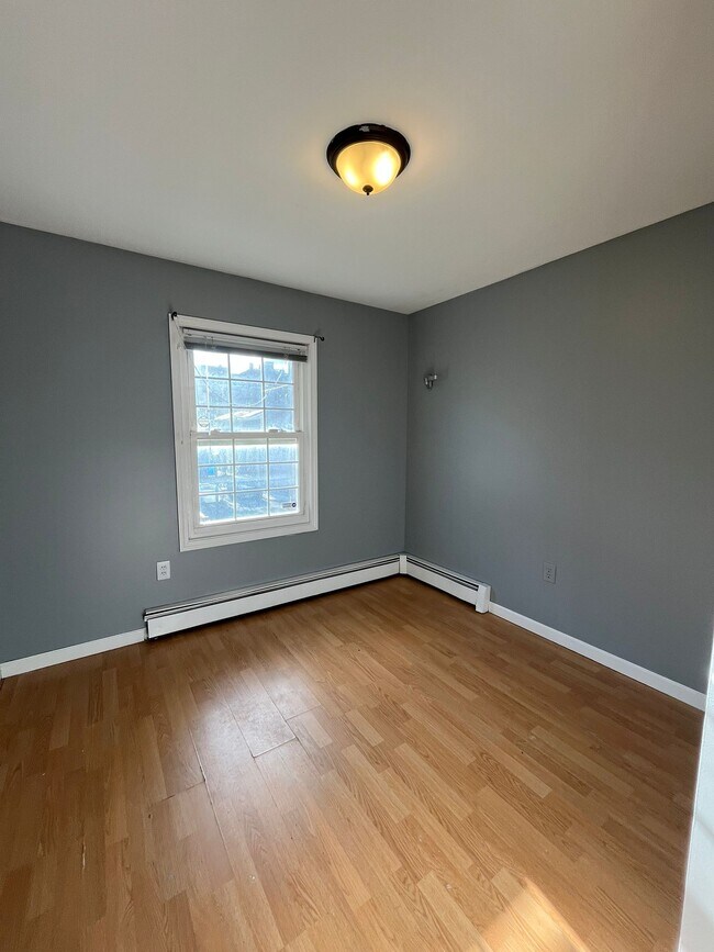 35 Fairview Ave unit 1, Jersey City, NJ 07304 - photo 5