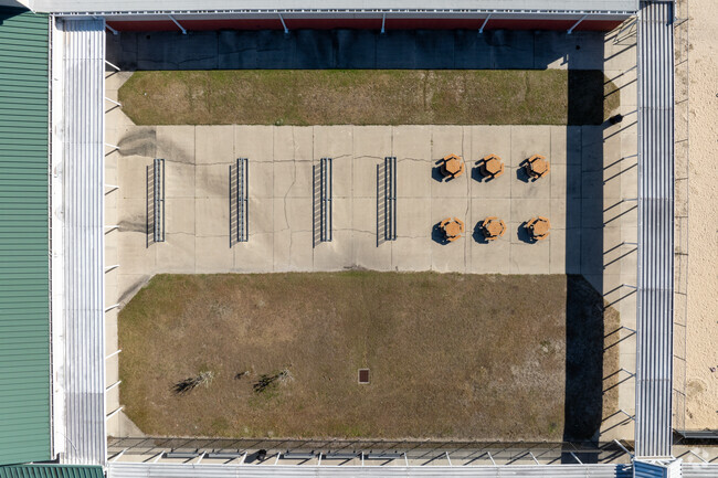 Outside seating makes sure children can enjoy the fresh air at Oakleaf Village Elementary.