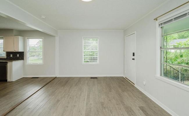 2033 E Lake Blvd, Birmingham, AL 35217 - photo 5