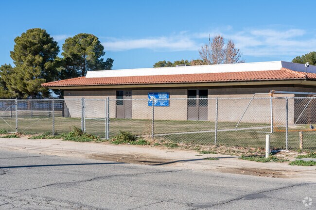Desert Winds Continuation High School is 1 of 13 high schools in the Antelope Valley Union High.