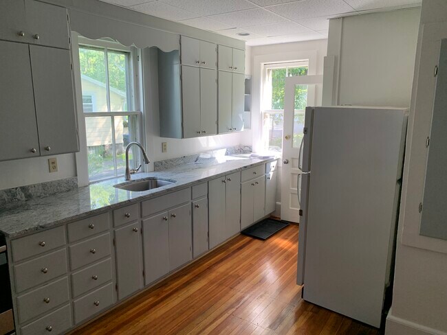 62 E Church St unit 64, Fairport, NY 14450 - photo 4