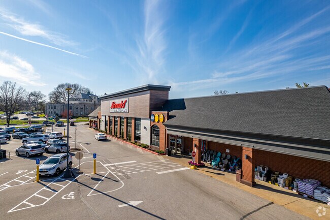 Shnuks grocery store provides another convenient grocery option for local residents in Glendale