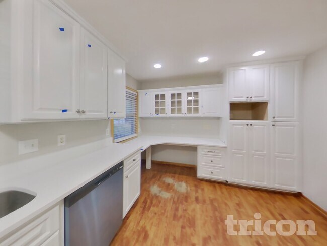 6928 45th Place N, Minneapolis, MN 55428 - photo 5