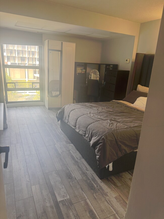 560 Commonwealth Ave unit Fenway Apartment, Boston, MA 02215 - photo 4