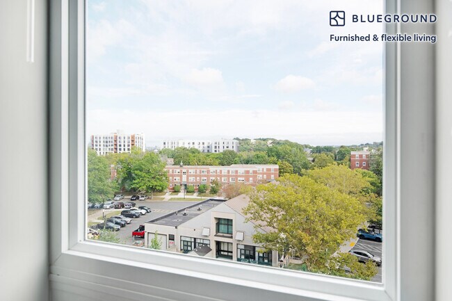 161 Washington St unit FL5-ID1187, Boston, MA 02135 - photo 5