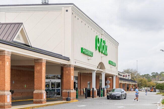 Publix is a popular grocer for the Beaches and Hodges residents.