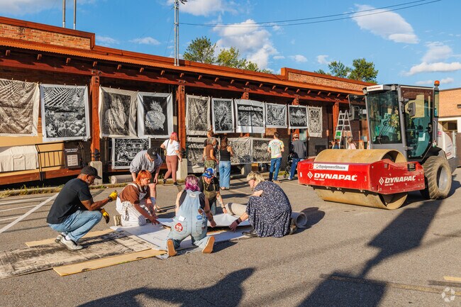 Teamwork is important for the final products at INK! Print Rally.