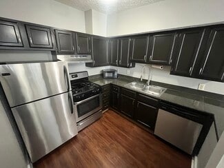 842 N High St, Columbus, OH 43215