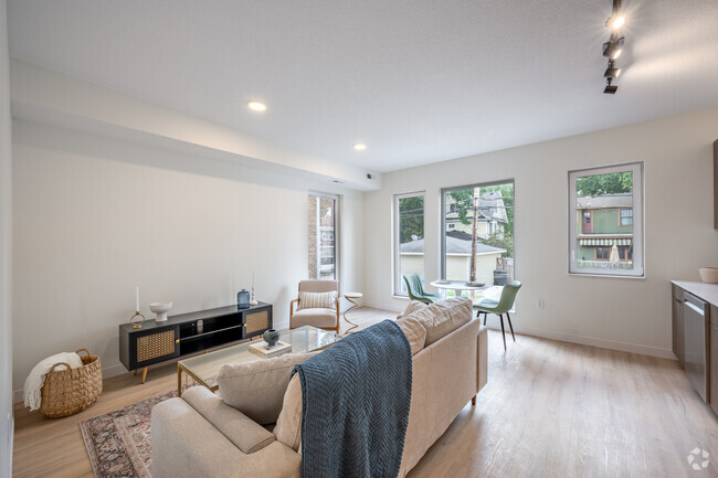 Model - 1BR, 1BA - 614SF - Living Room