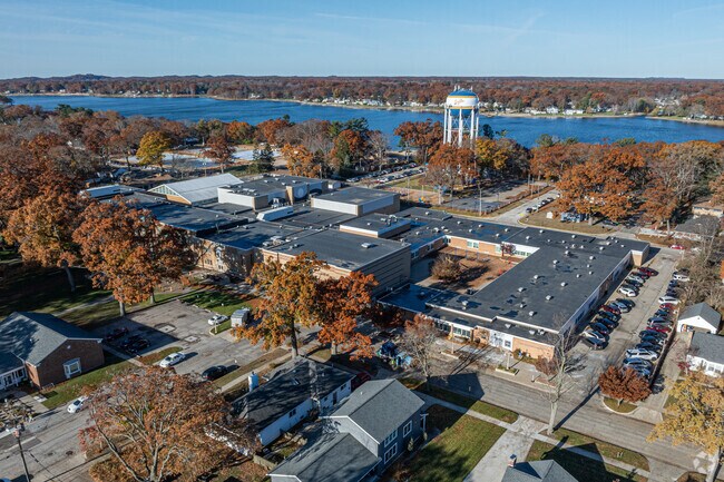 North Muskegon Elementary is located in Muskegon.