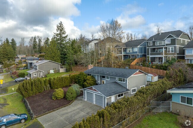 Talbot blends ramblers, split-levels, and modern home designs.