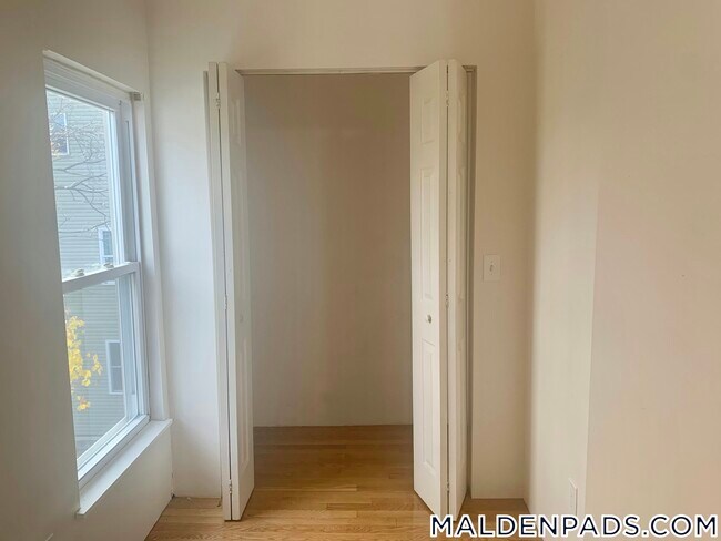 20 Porter St unit 2, Malden, MA 02148 - photo 7