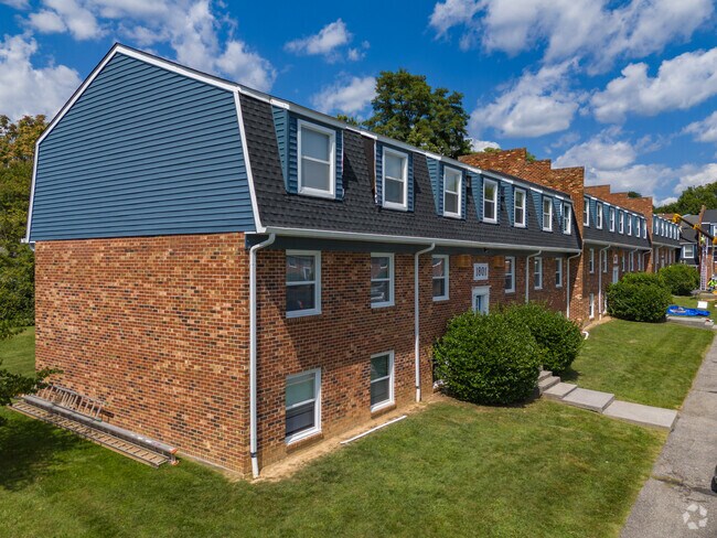 Ellett-Jennelle benefits from a strong sense of community and neighborly support.