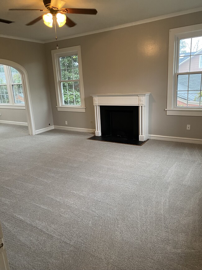 937 Ontario St unit Upstairs, Shreveport, LA 71106 - photo 3