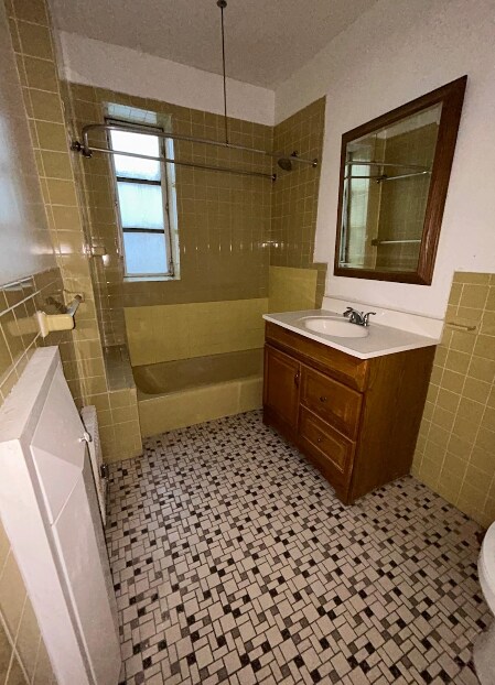 813 Lenox Rd, Brooklyn, NY 11203 - photo 2