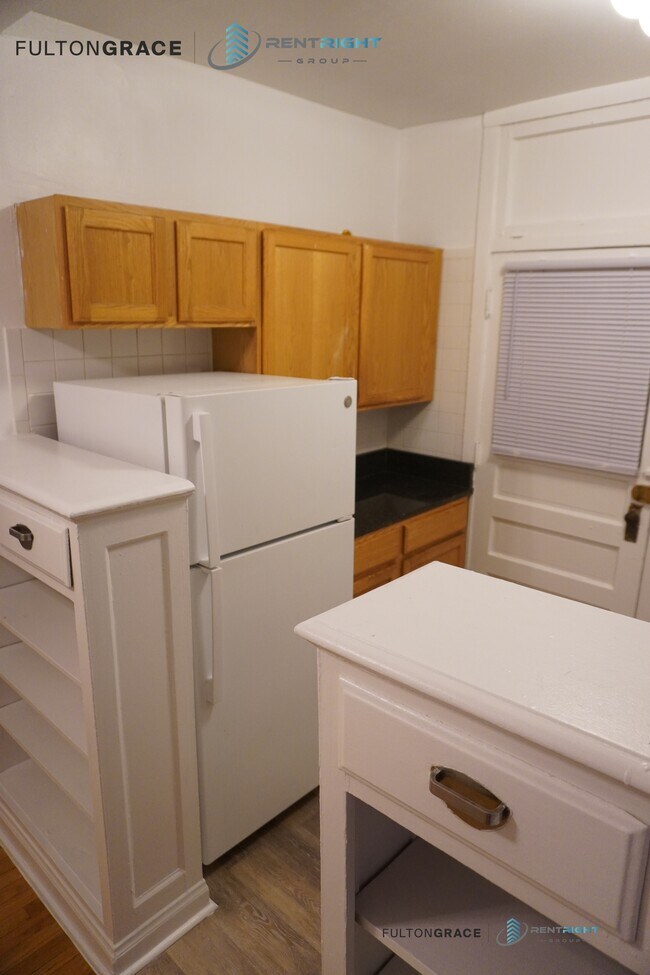 5018 N Lincoln Ave Unit 2505-B2, Chicago, IL 60625