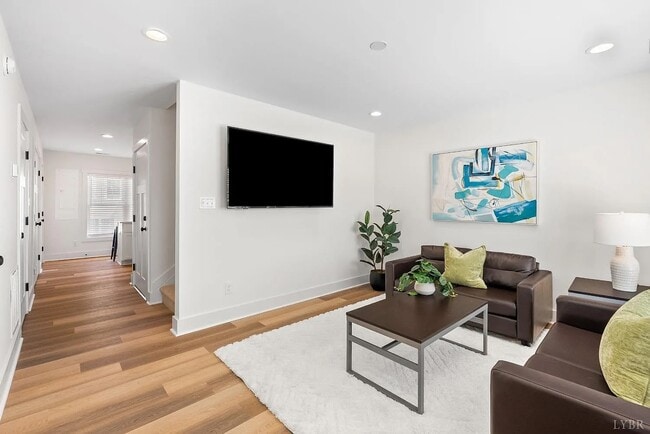 1600 Wards Ferry Rd unit Room A, Lynchburg, VA 24502 - photo 6