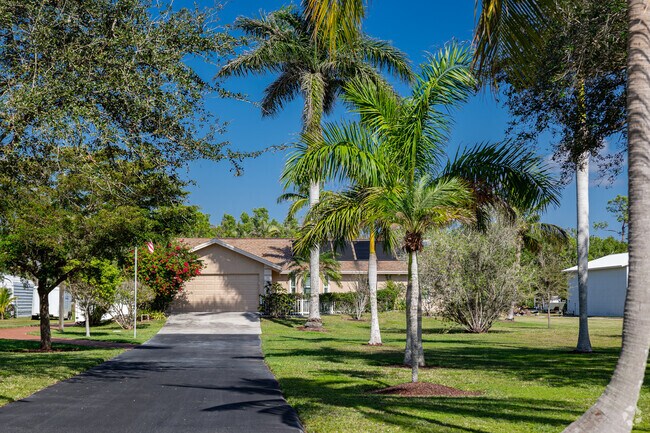 Private lots with tropical landscaping can be found in South Naples.
