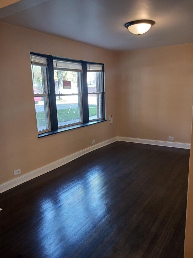 3457 N Lowell Ave unit Garden, Chicago, IL 60641 - photo 6