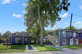 808 Oakhurst St Unit 3, Houston, TX 77023