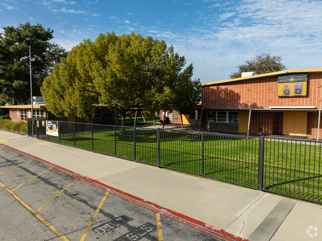 Monte Vista Elementary School is a great elementary school in the area.
