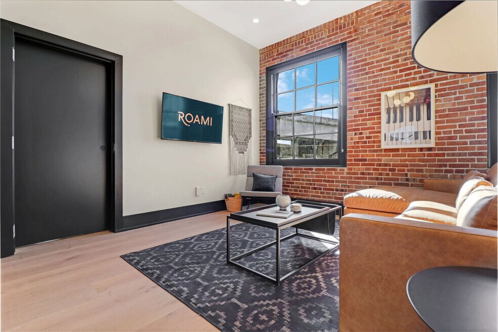 1148 S Peters St unit ID1265878P, New Orleans, LA 70130 - photo 1