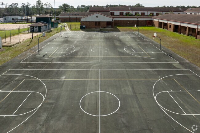 Mandarin High School offers students six basketball courts.