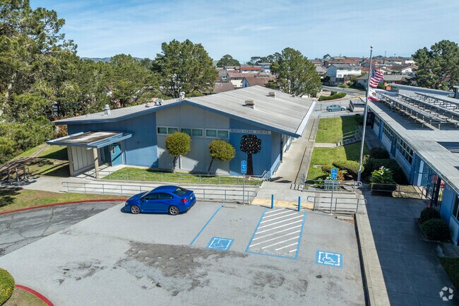 Monte Verde Elementary School is at the very heart of the neighborhood.