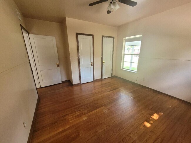 2305 Webster St unit B, Liberty, TX 77575 - photo 6