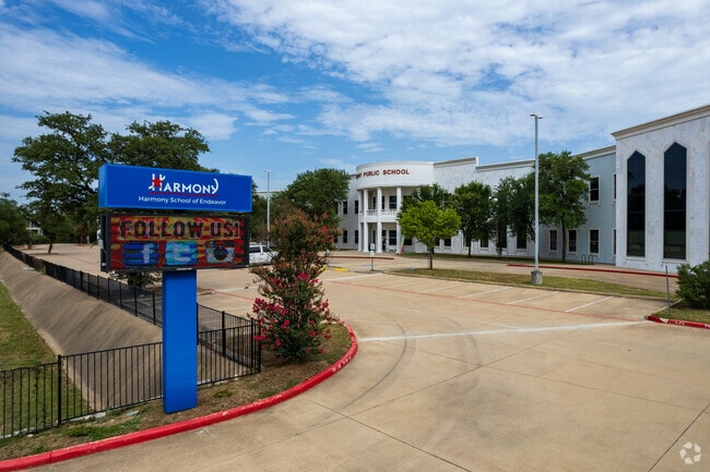 Harmony School of Endeavor offers a great education for children.