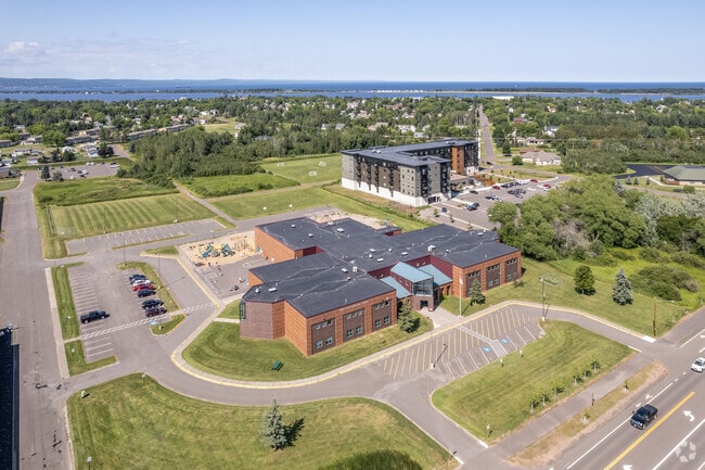 Great Lakes Elementary is located on 28th Street in Superior Wisconsin.