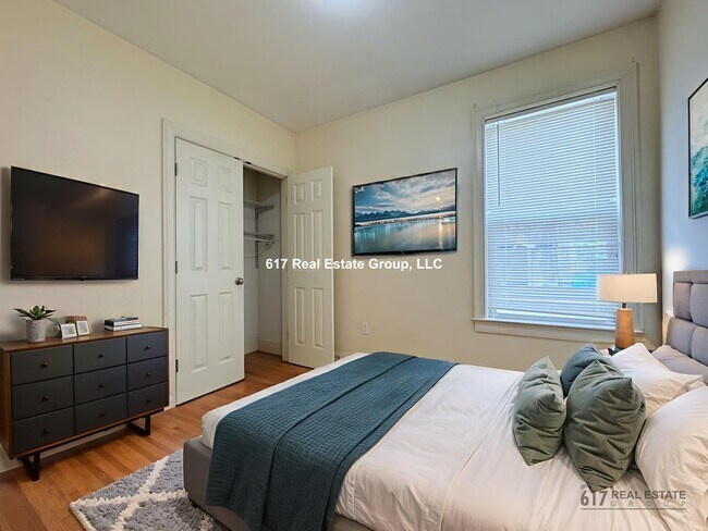 35 Pratt St unit 1, Allston, MA 02134 - photo 4