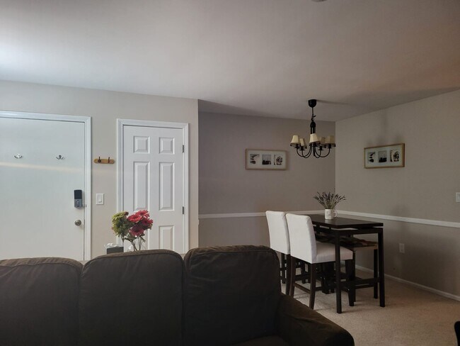 335 Glendale Ave unit G, Bridgeport, CT 06606 - photo 7