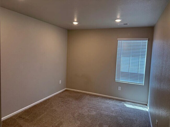 745 N Tempe St, Aurora, CO 80018 - photo 7