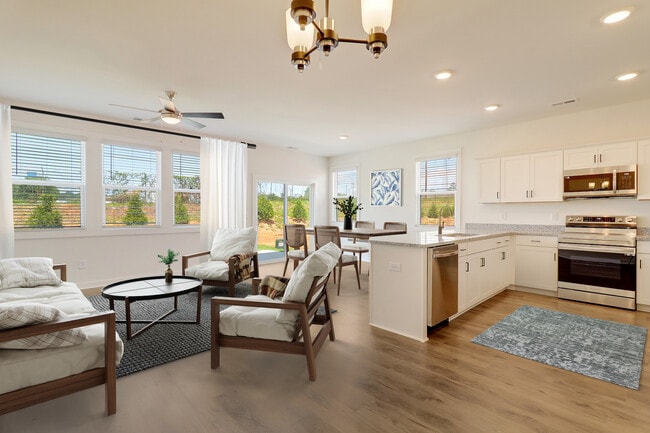 1403 Darrowby Way unit 36488682, Spartanburg, SC 29301 - photo 5