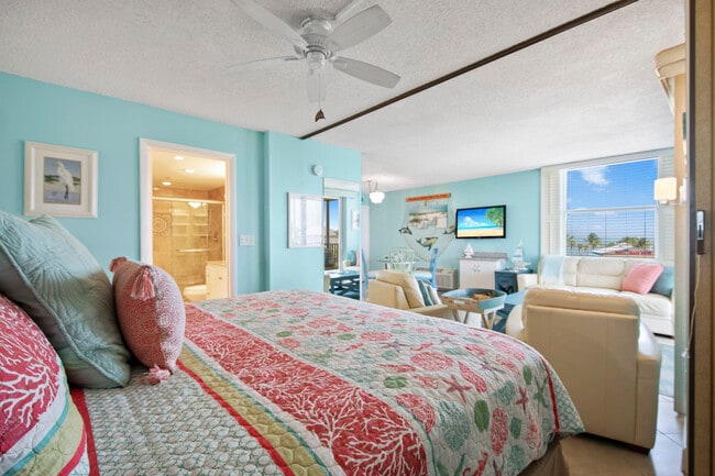 5900 Bonita Beach Rd SW unit FL4-ID1226376P, Bonita Springs, FL 34134 - photo 7