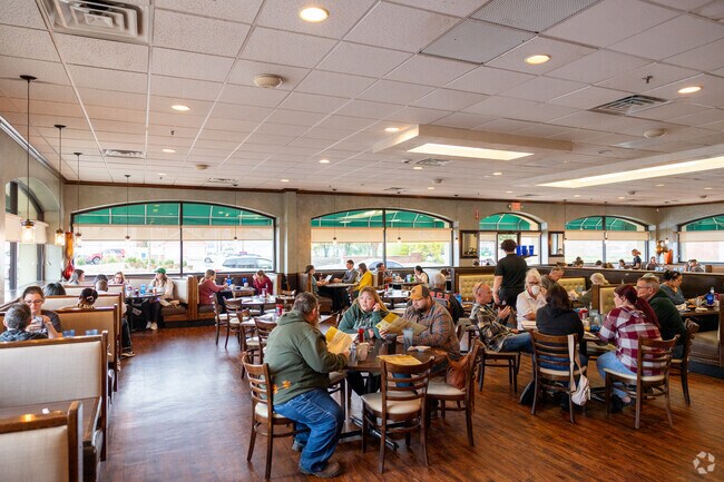 Lincoln Square Pancake House in Devon serves inventive breakfast favorites in a cozy setting.