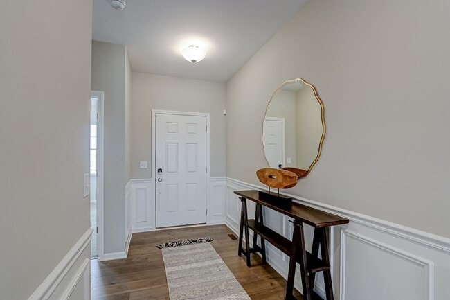 1638 Patterson Ave, North Aurora, IL 60542 - photo 3