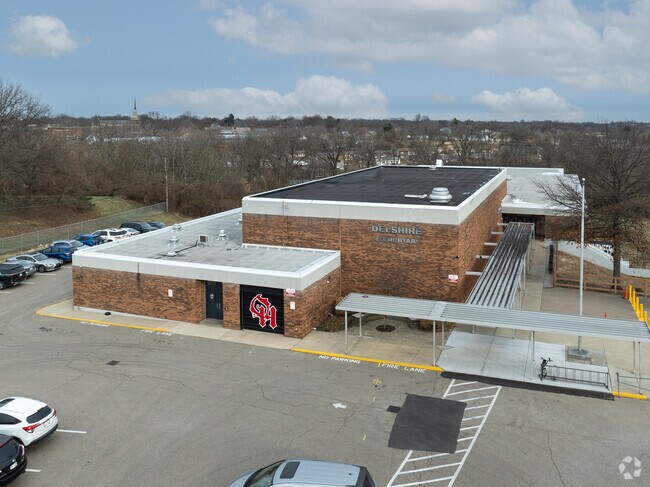 Delshire Elementary School has 467 students in grades PK-5.