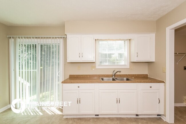 5883 Old Wellborn Trace, Lithonia, GA 30058 - photo 5