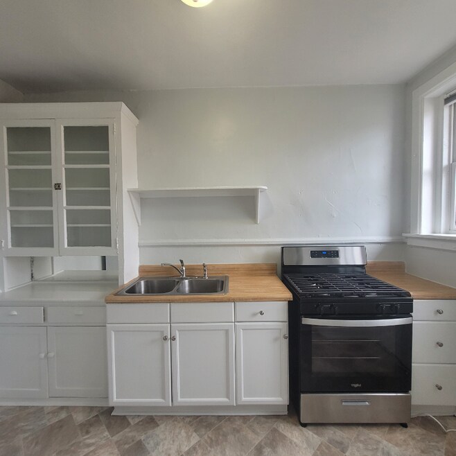 1611 Hampton Blvd unit C5, Norfolk, VA 23517 - photo 1