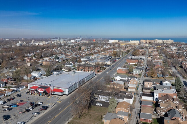 Hammon sits on Lake Michigan with Chicago just 25 miles away.
