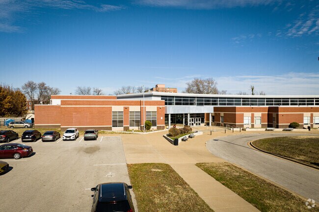 There is plenty of onsite parking at Carnahan High School.