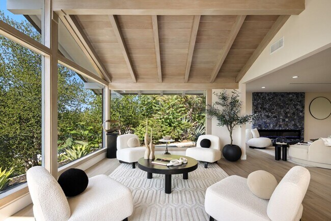 9425 Gierson Ave, Chatsworth, CA 91311 - photo 3