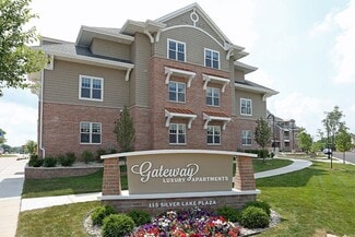 115 Silver Lake Plaza, Oconomowoc, WI 53066