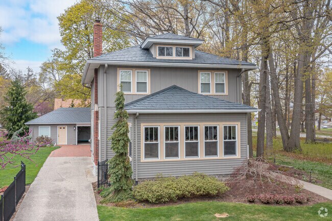 Elegant American Foursquare home, just steps away from Moores Park in the Moores Park neighborhood
